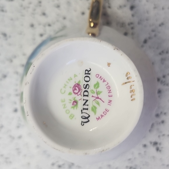 Stunning rare find Windsor bone china made in England - Picture 5 of 6